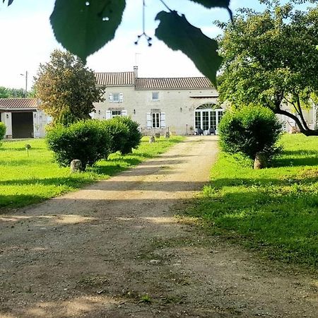 La Revetizon Bed and Breakfast Siecq Buitenkant foto