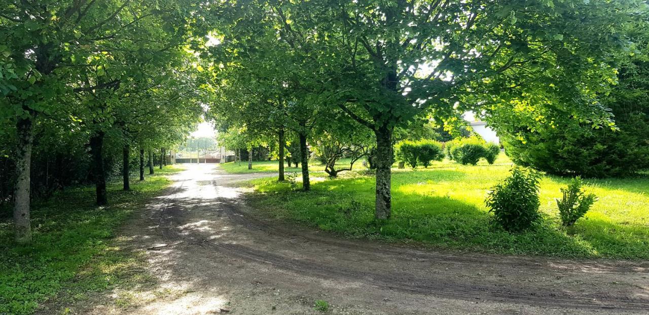 La Revetizon Bed and Breakfast Siecq Buitenkant foto